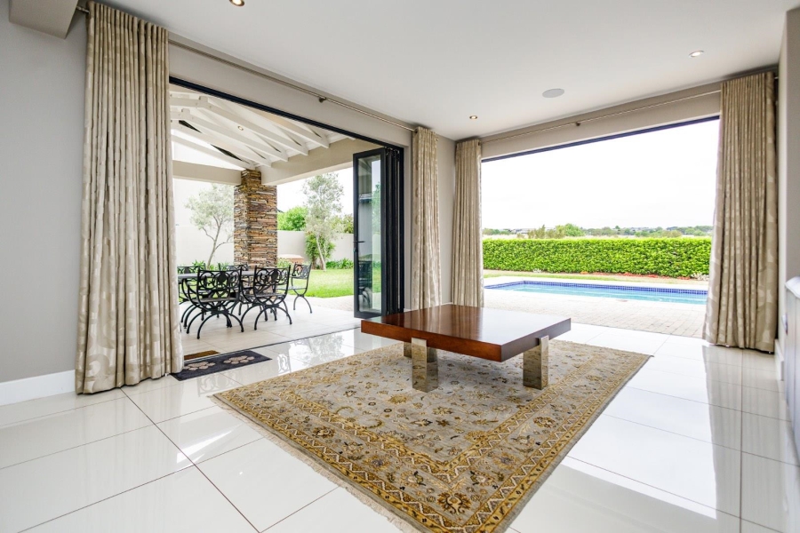 5 Bedroom Property for Sale in Copperleaf Estate Gauteng