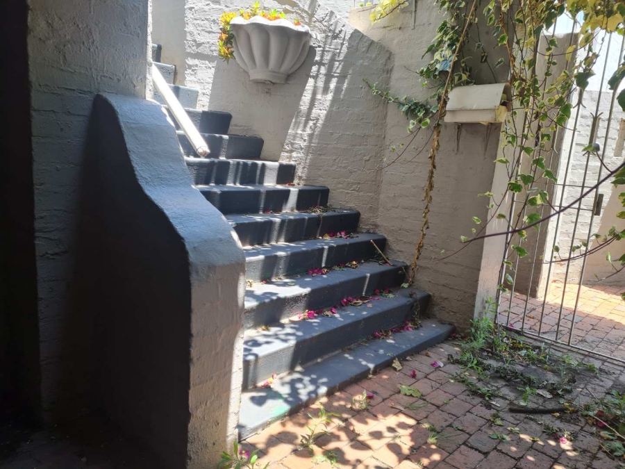 1 Bedroom Property for Sale in Beyerspark Gauteng