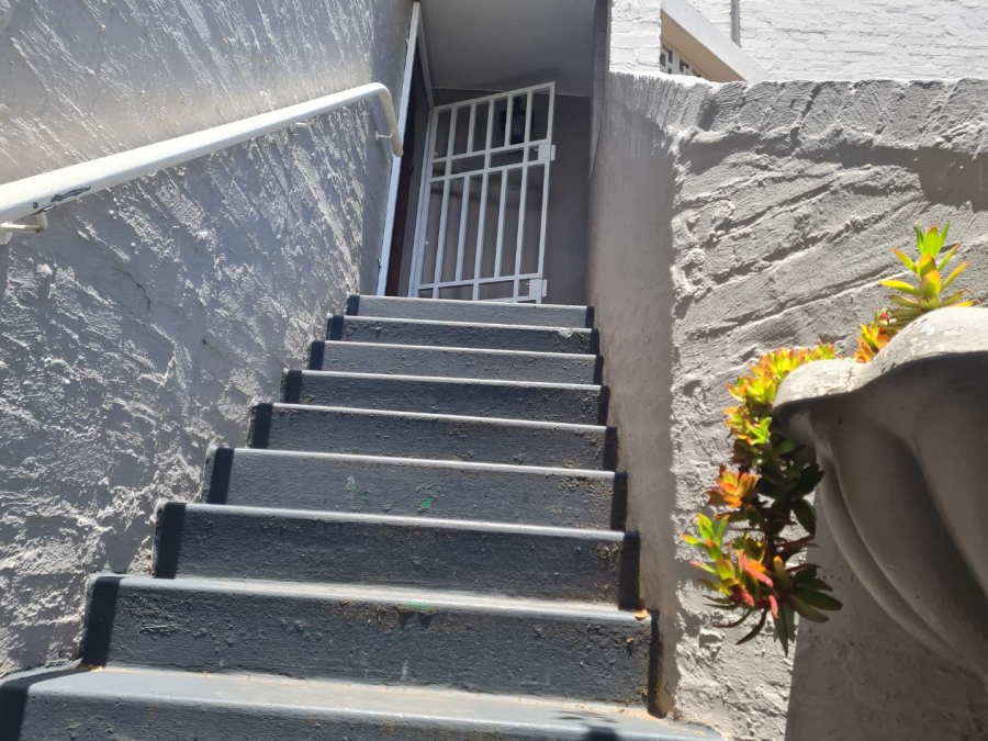 1 Bedroom Property for Sale in Beyerspark Gauteng