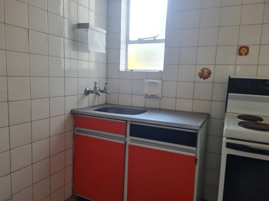 1 Bedroom Property for Sale in Beyerspark Gauteng