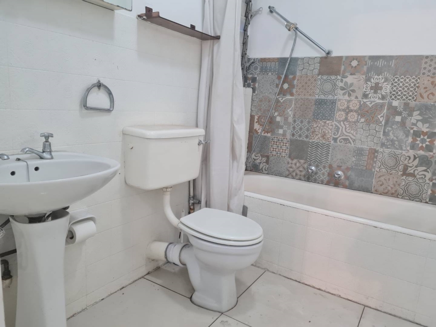 1 Bedroom Property for Sale in Beyerspark Gauteng