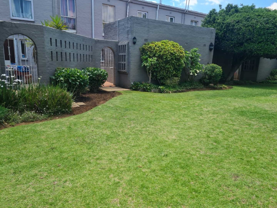 1 Bedroom Property for Sale in Beyerspark Gauteng