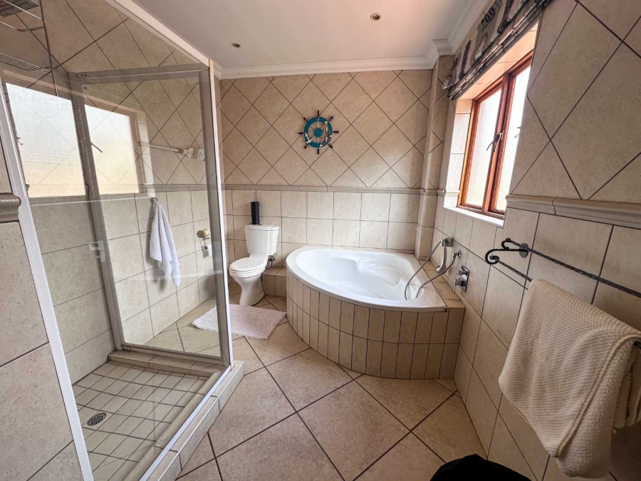 3 Bedroom Property for Sale in Olympus Country Estate Gauteng