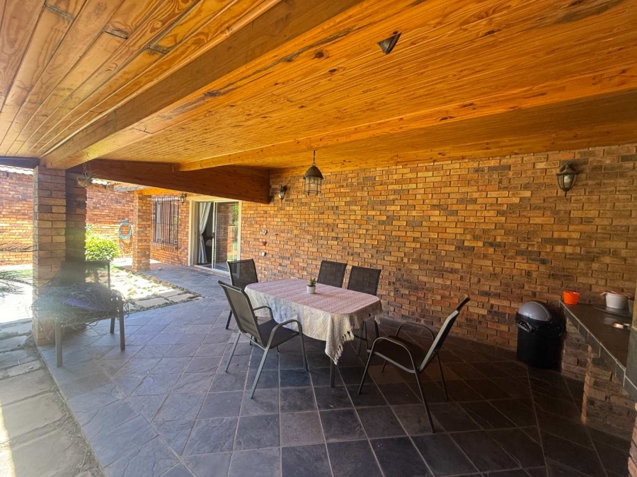3 Bedroom Property for Sale in Radiokop Gauteng