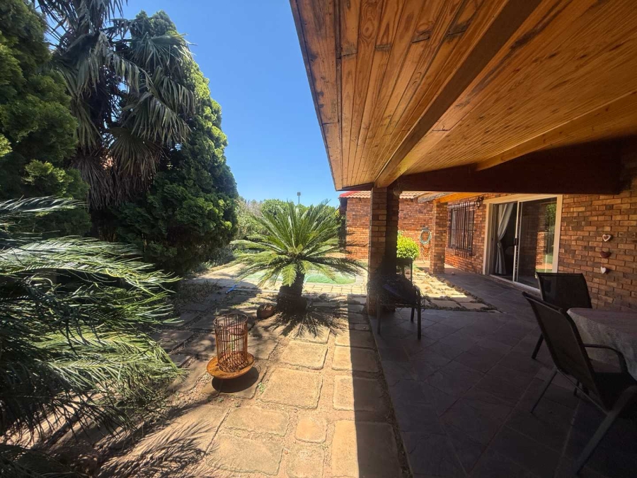 3 Bedroom Property for Sale in Radiokop Gauteng