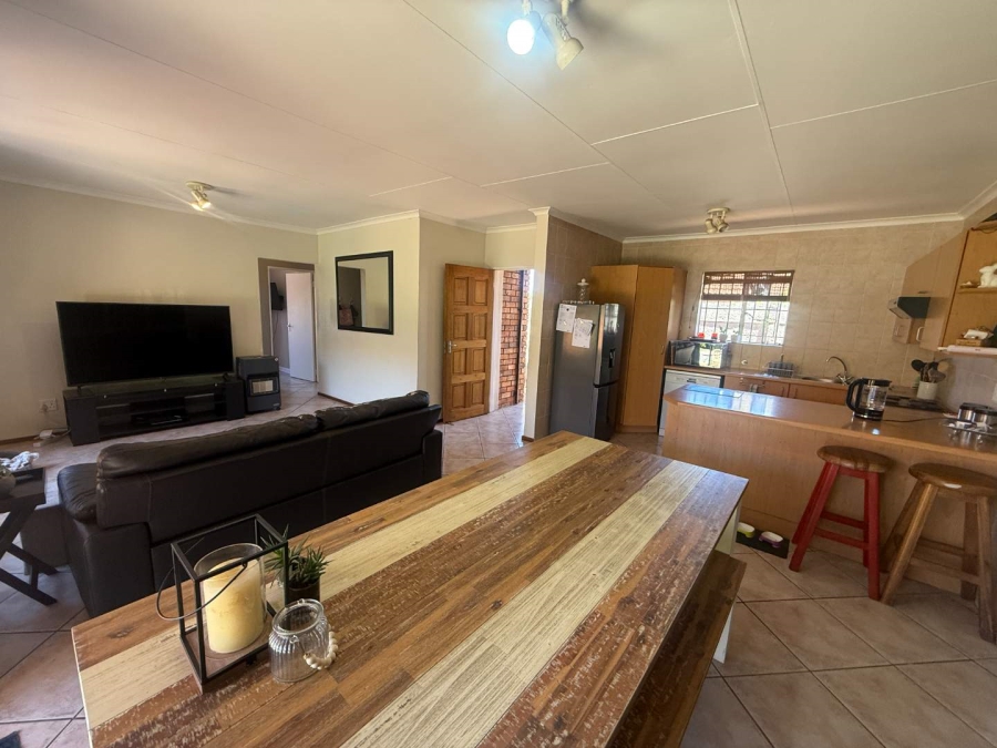 3 Bedroom Property for Sale in Radiokop Gauteng