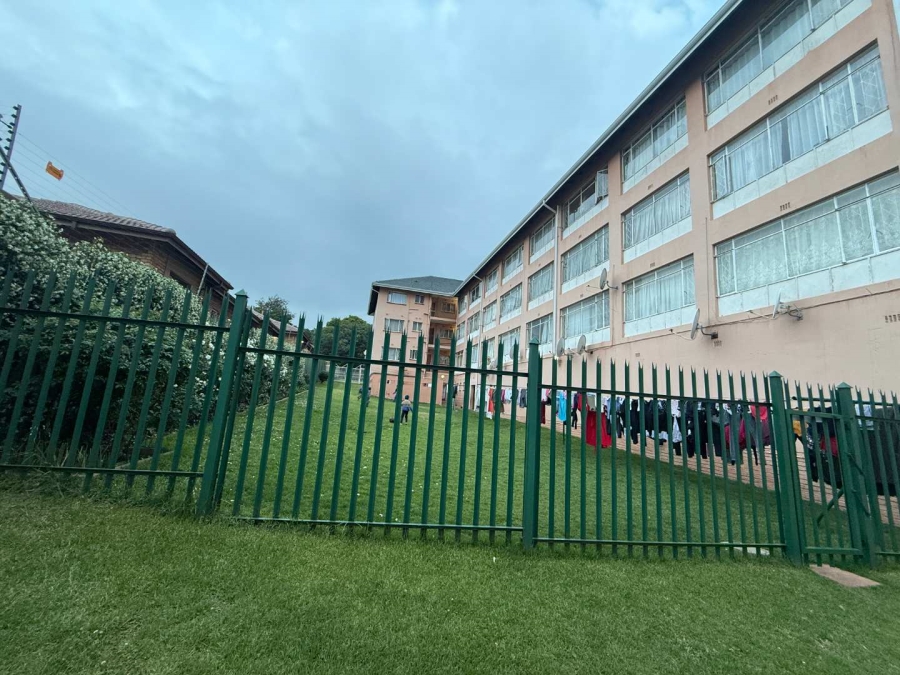 1 Bedroom Property for Sale in Ferndale Gauteng