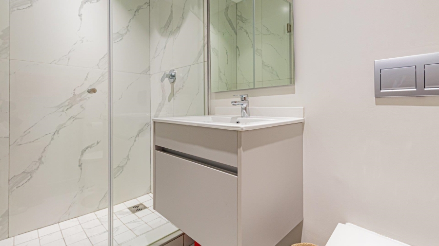 1 Bedroom Property for Sale in Sandringham Gauteng