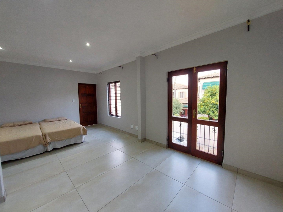 To Let 3 Bedroom Property for Rent in Morningside Gauteng