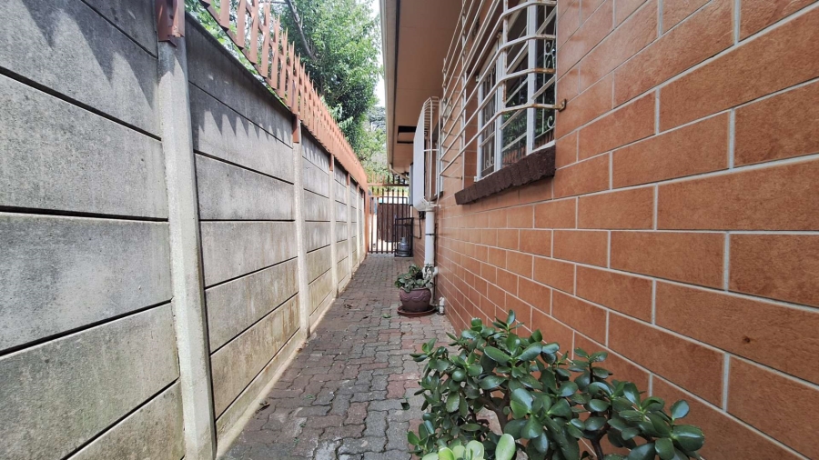 To Let 0 Bedroom Property for Rent in Discovery Gauteng