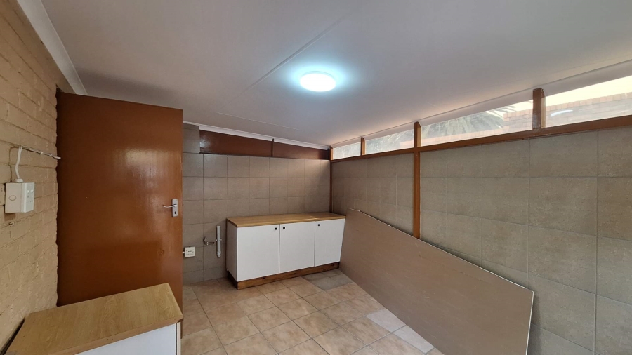 To Let 0 Bedroom Property for Rent in Discovery Gauteng