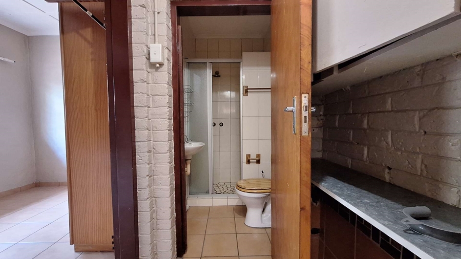 To Let 0 Bedroom Property for Rent in Discovery Gauteng