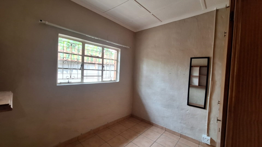 To Let 0 Bedroom Property for Rent in Discovery Gauteng