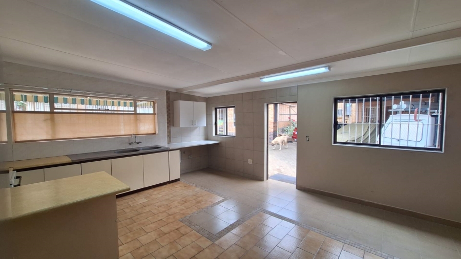 To Let 1 Bedroom Property for Rent in Discovery Gauteng