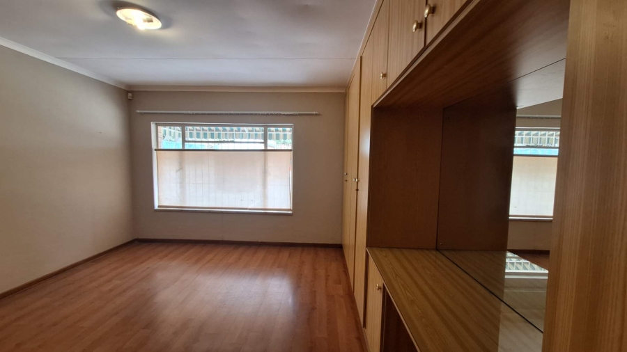 To Let 1 Bedroom Property for Rent in Discovery Gauteng