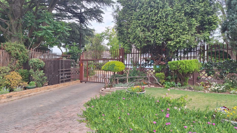 To Let 1 Bedroom Property for Rent in Discovery Gauteng