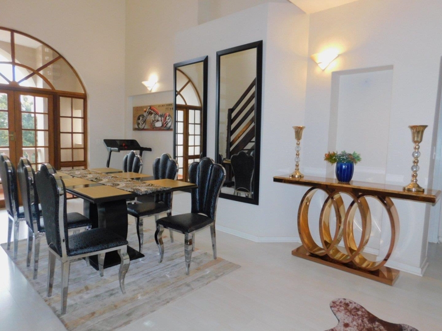 To Let 2 Bedroom Property for Rent in Morningside Gauteng