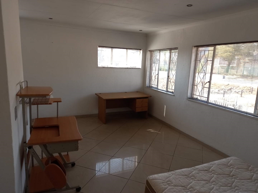 To Let 1 Bedroom Property for Rent in Bergbron Gauteng