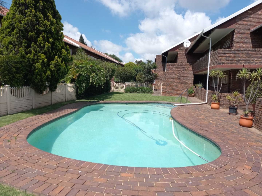To Let 1 Bedroom Property for Rent in Bergbron Gauteng