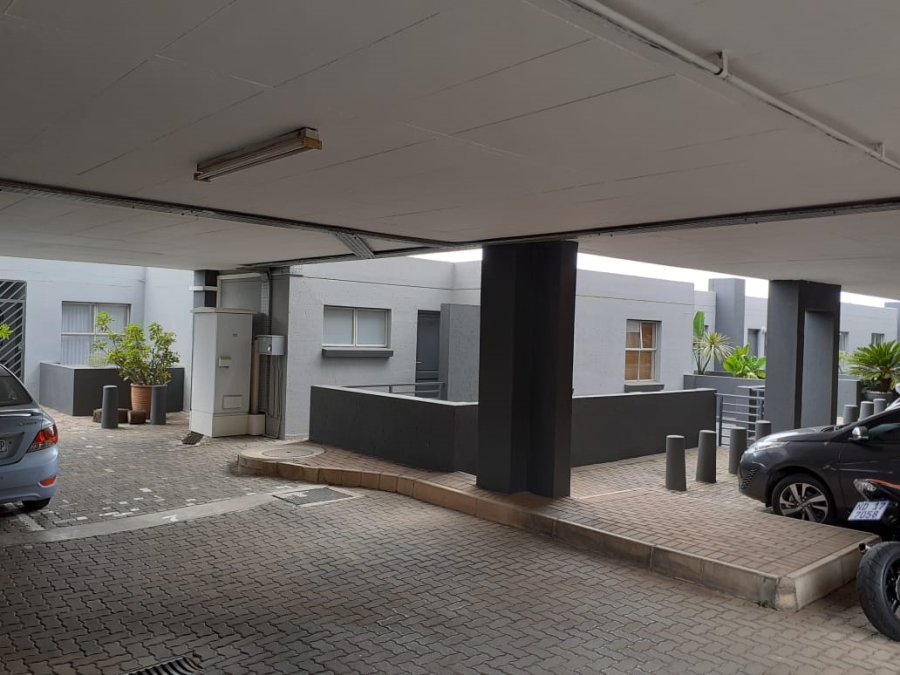 To Let 2 Bedroom Property for Rent in Northcliff Gauteng