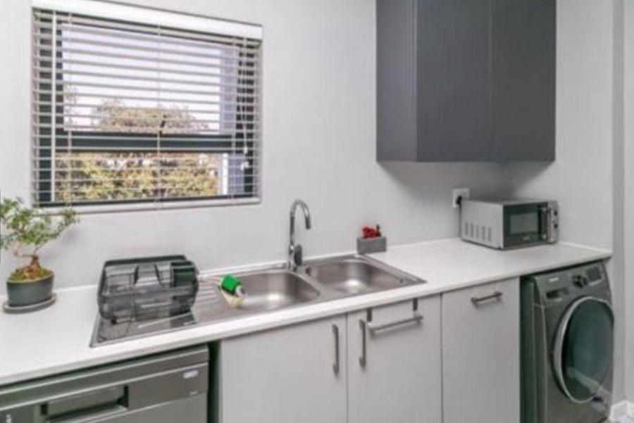 To Let 2 Bedroom Property for Rent in Ferndale Gauteng