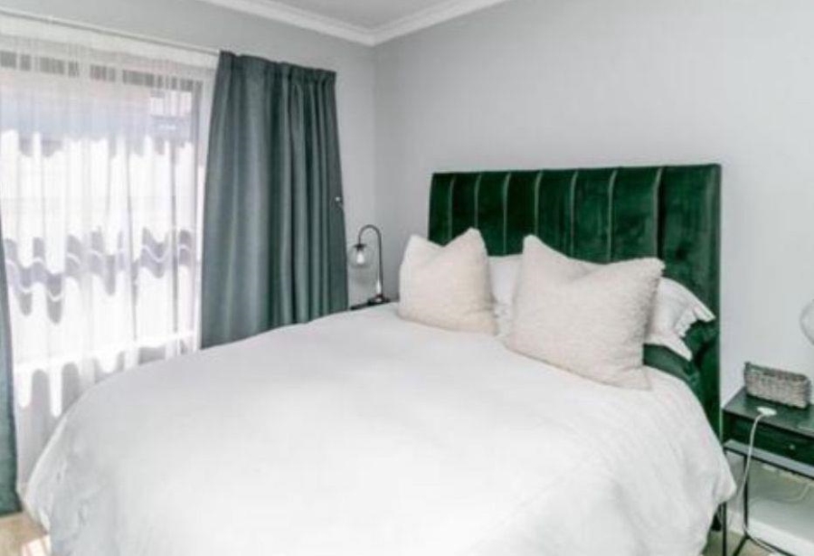 To Let 2 Bedroom Property for Rent in Ferndale Gauteng