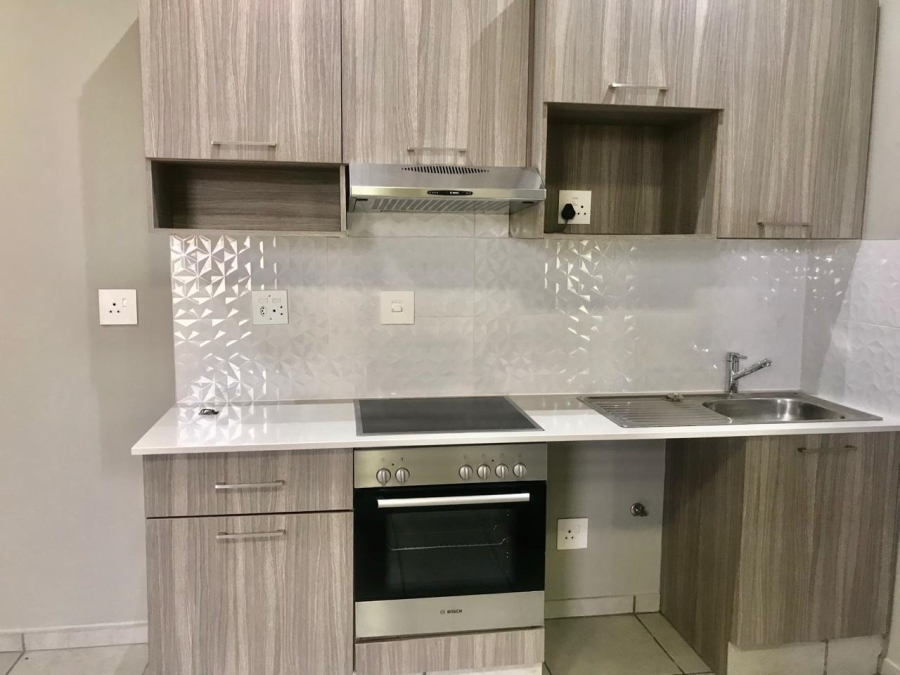 To Let 1 Bedroom Property for Rent in Rosebank Gauteng