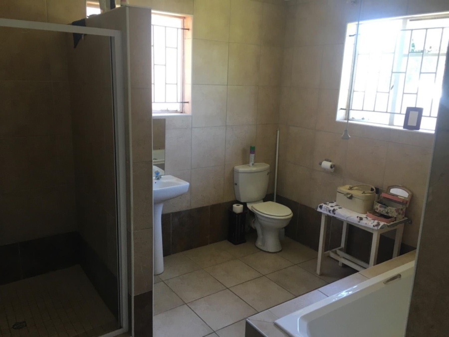 3 Bedroom Property for Sale in Rooihuiskraal Gauteng