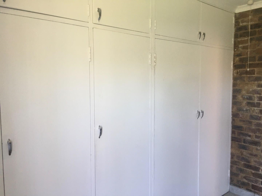 3 Bedroom Property for Sale in Rooihuiskraal Gauteng