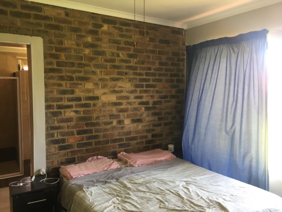 3 Bedroom Property for Sale in Rooihuiskraal Gauteng