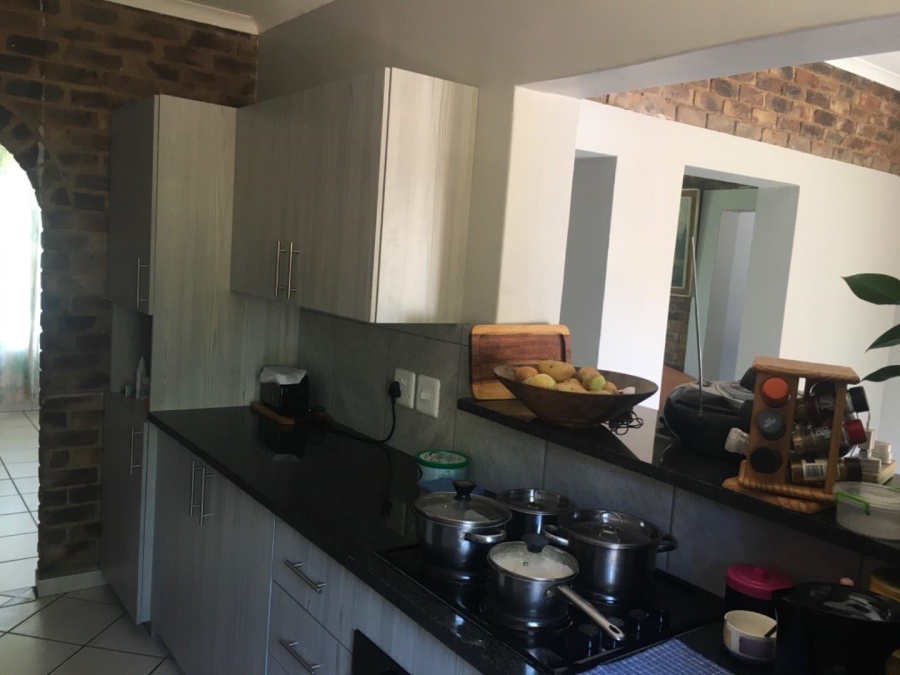 3 Bedroom Property for Sale in Rooihuiskraal Gauteng