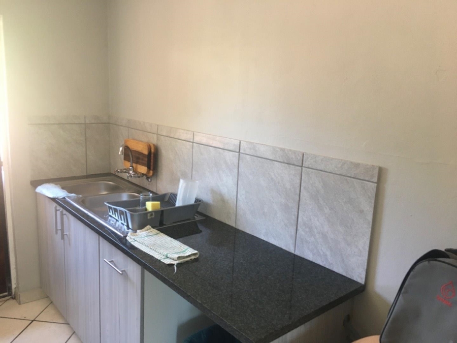 3 Bedroom Property for Sale in Rooihuiskraal Gauteng