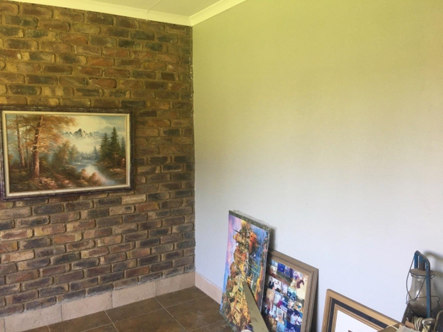 3 Bedroom Property for Sale in Rooihuiskraal Gauteng