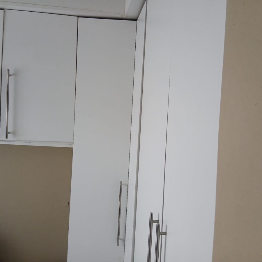 3 Bedroom Property for Sale in Clayville Gauteng