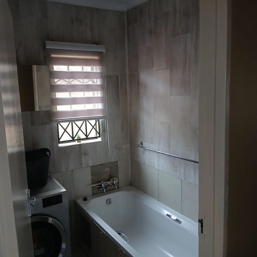 3 Bedroom Property for Sale in Clayville Gauteng