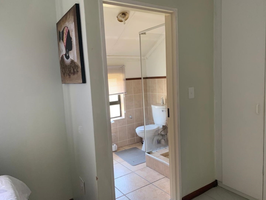 To Let 3 Bedroom Property for Rent in Broadacres Gauteng