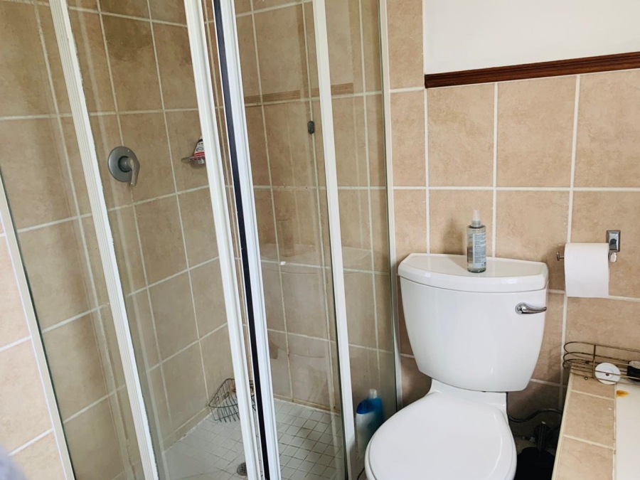 To Let 3 Bedroom Property for Rent in Broadacres Gauteng
