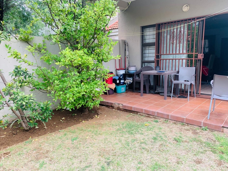 To Let 3 Bedroom Property for Rent in Broadacres Gauteng