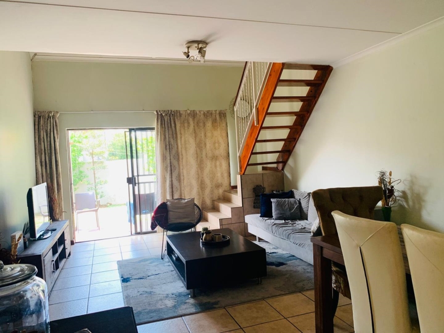 To Let 3 Bedroom Property for Rent in Broadacres Gauteng