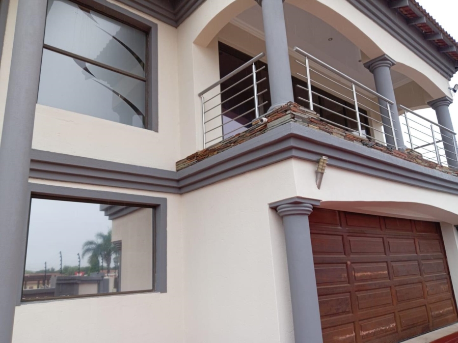 7 Bedroom Property for Sale in Chantelle Gauteng