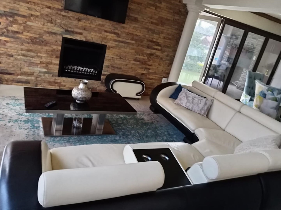 7 Bedroom Property for Sale in Chantelle Gauteng