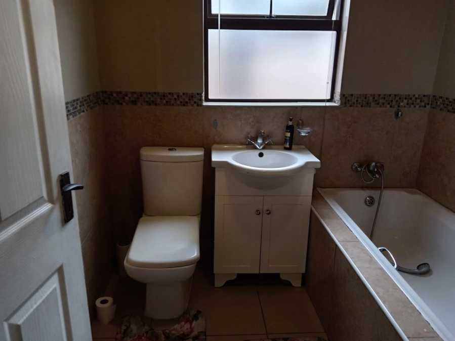 7 Bedroom Property for Sale in Chantelle Gauteng