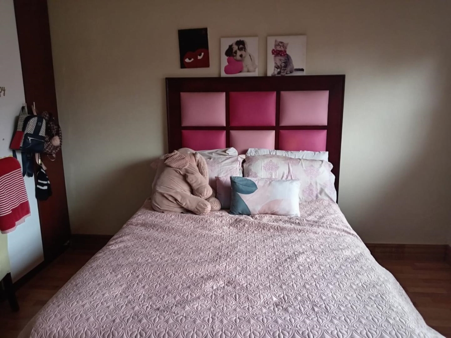 7 Bedroom Property for Sale in Chantelle Gauteng