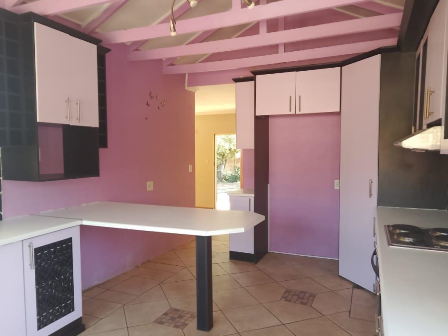 3 Bedroom Property for Sale in Chantelle Gauteng