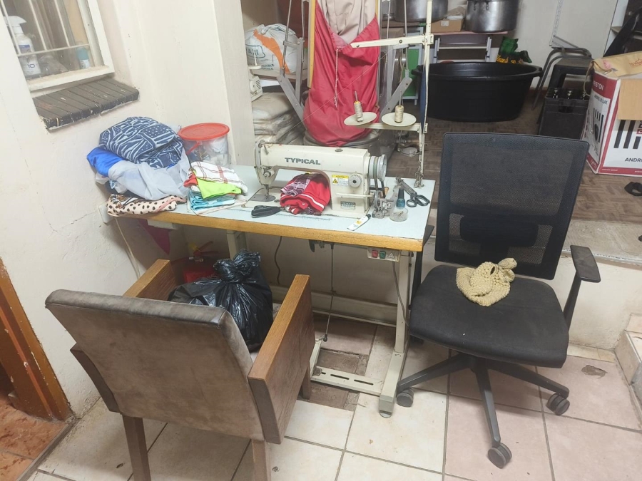 5 Bedroom Property for Sale in Kilner Park Gauteng