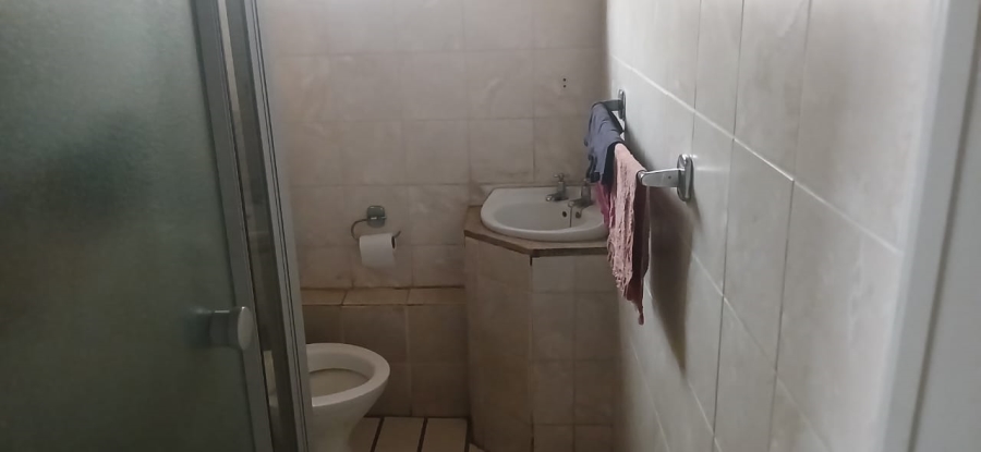 4 Bedroom Property for Sale in Constantia Park Gauteng