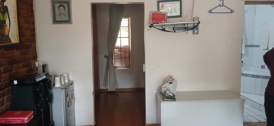 4 Bedroom Property for Sale in Constantia Park Gauteng