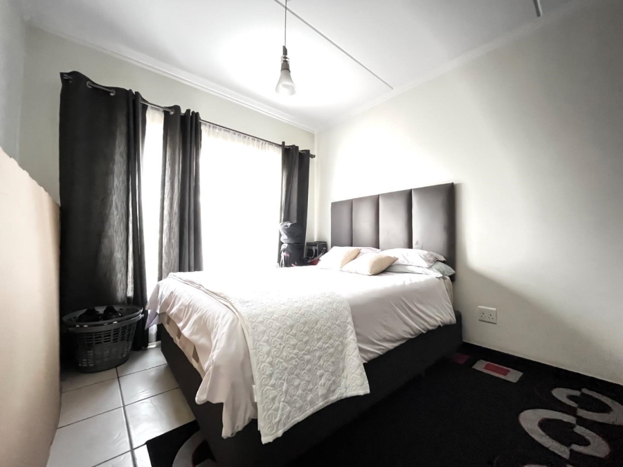 2 Bedroom Property for Sale in Greenstone Gate Gauteng