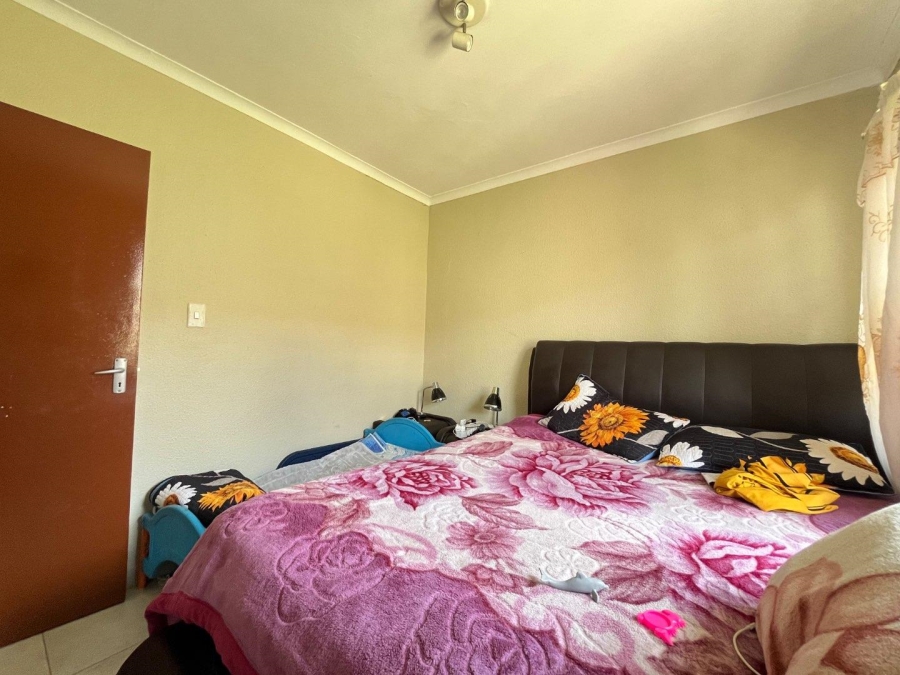 2 Bedroom Property for Sale in Rembrandt Park Gauteng