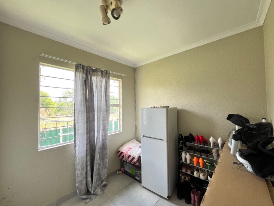 2 Bedroom Property for Sale in Rembrandt Park Gauteng